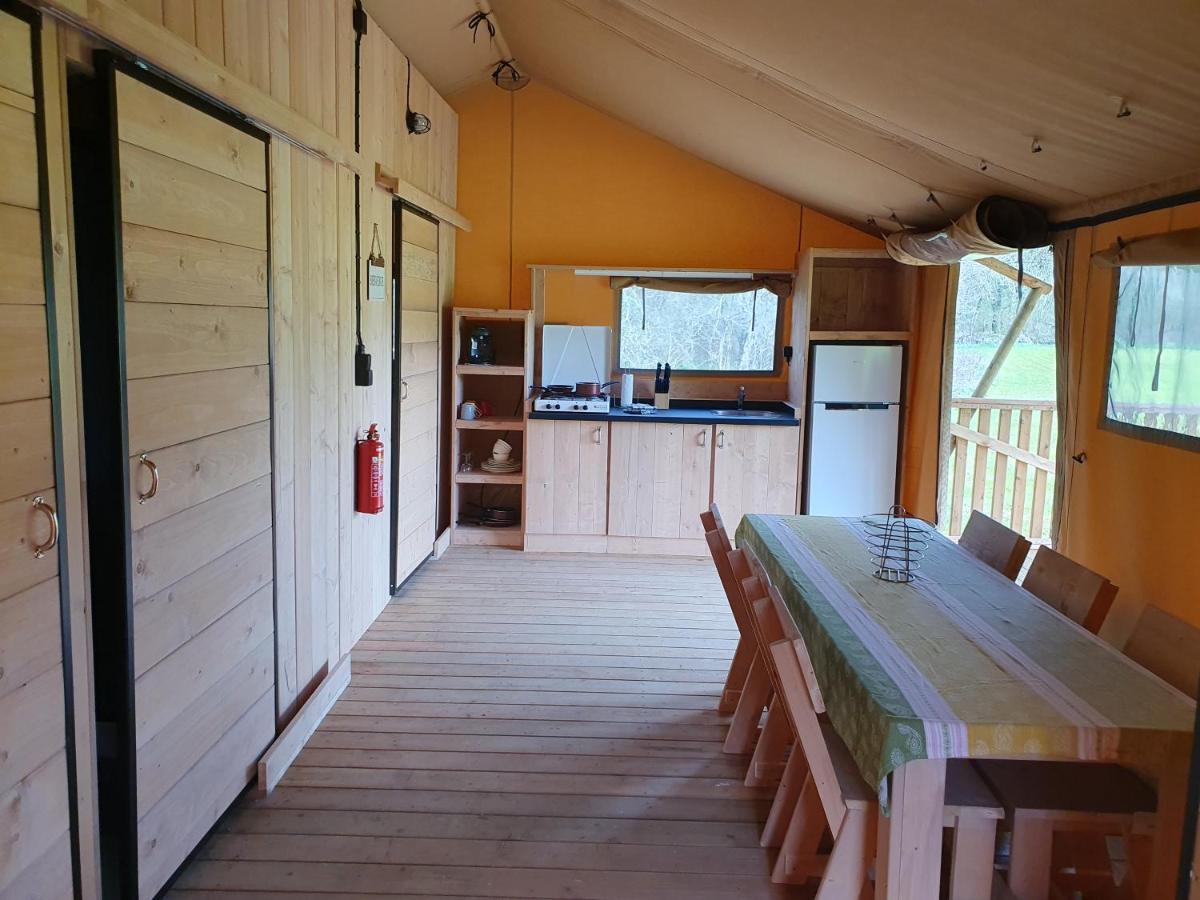 Luxury Safari Tents At Moulin Du Pommier Glamping & Camping Saulgond ภายนอก รูปภาพ