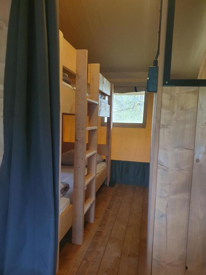 Luxury Safari Tents At Moulin Du Pommier Glamping & Camping Saulgond ภายนอก รูปภาพ