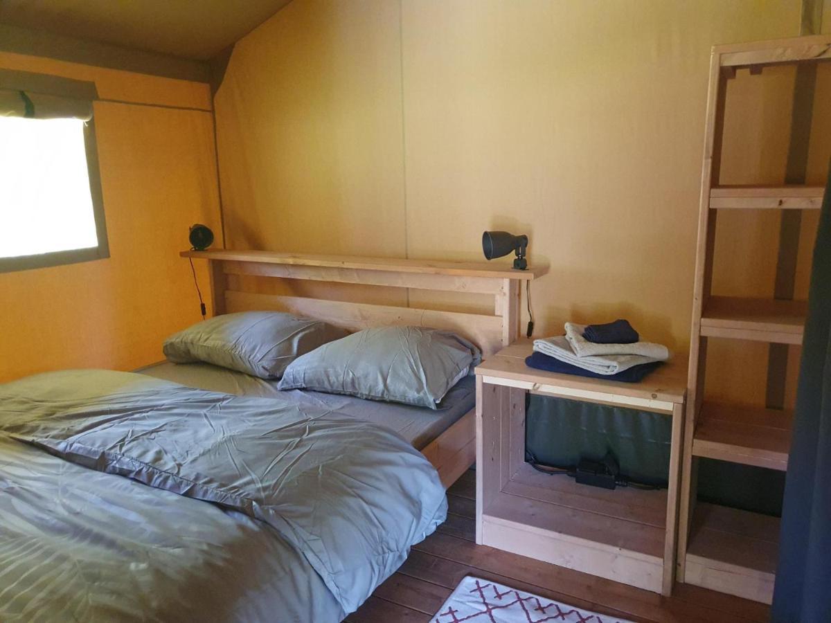 Luxury Safari Tents At Moulin Du Pommier Glamping & Camping Saulgond ภายนอก รูปภาพ