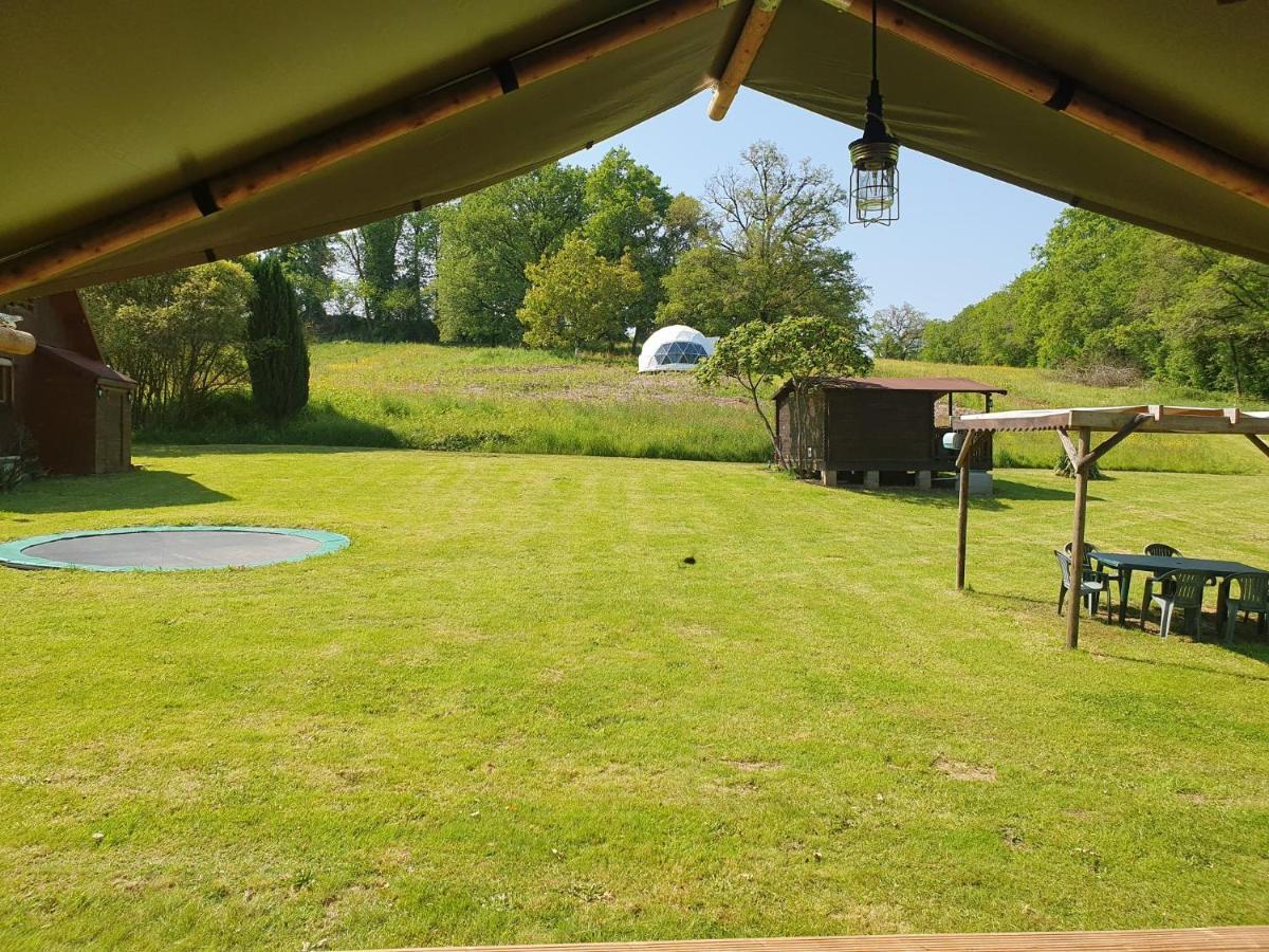Luxury Safari Tents At Moulin Du Pommier Glamping & Camping Saulgond ภายนอก รูปภาพ