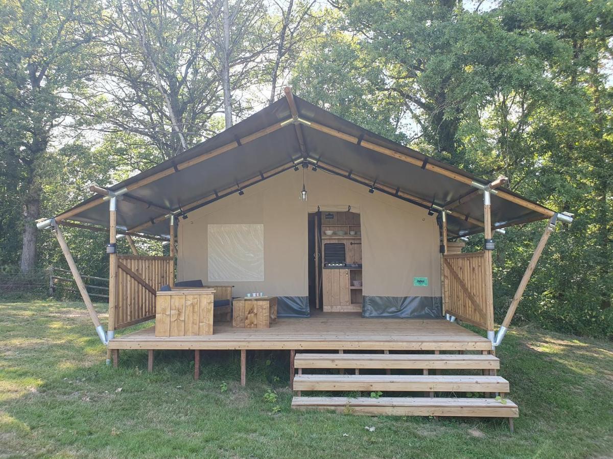 Luxury Safari Tents At Moulin Du Pommier Glamping & Camping Saulgond ภายนอก รูปภาพ